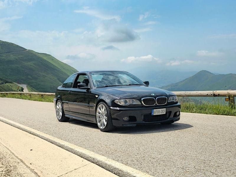 Schwarz Gebraucht 2004 BMW 330 M Sport | 12.700 € (Fairer Preis) - Bild 1/4