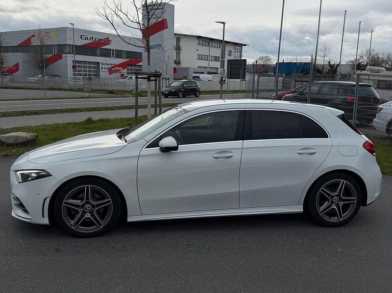 Gebraucht Mercedes A180 AMG 116 PS (85 kW) 2020 Weiß Limousine
