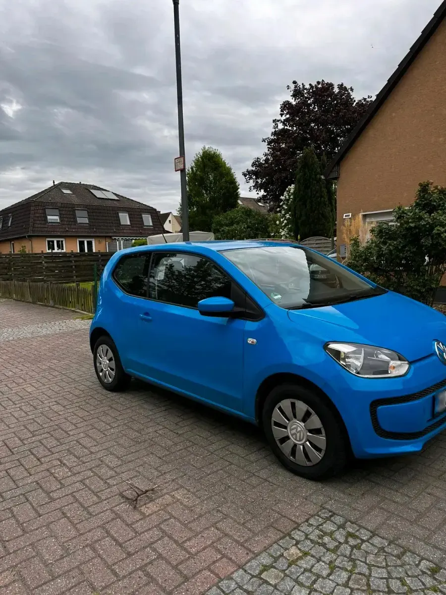 Usata VW up! 60 CV (44 kW) 2014 Blu Utilitaria