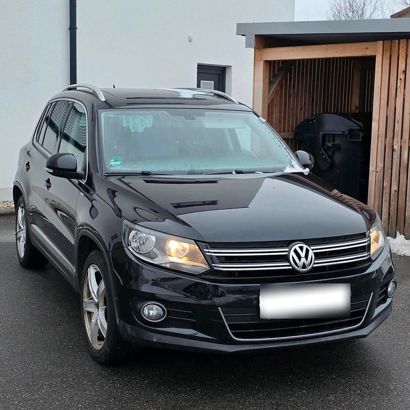 Gebraucht VW Tiguan Cup 140 PS (102 kW) 2014 Schwarz SUV