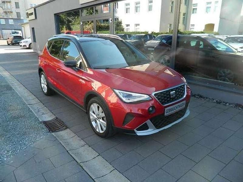 Desire rot mtallic Gebraucht 2021 Seat Arona Xperience SUV | 16.490 € (Guter Preis) - Bild 1/4