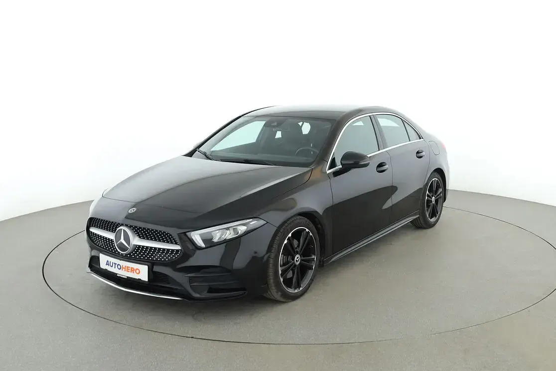 Gebraucht Mercedes A200 AMG line 163 PS (119 kW) 2019 Limousine