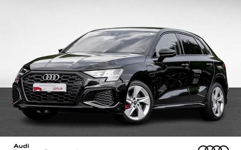 Schwarz Gebraucht 2022 Audi A3 Sportback e-tron S-Line Limousine | 26.015 € (Guter Preis) - Bild 1/4
