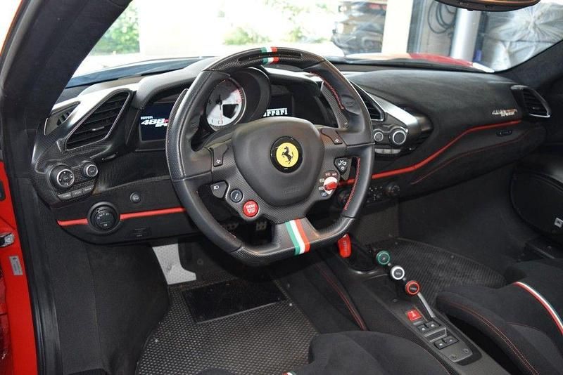 Gebraucht Ferrari 488 721 PS (530 kW) 2020 Rot Cabrio