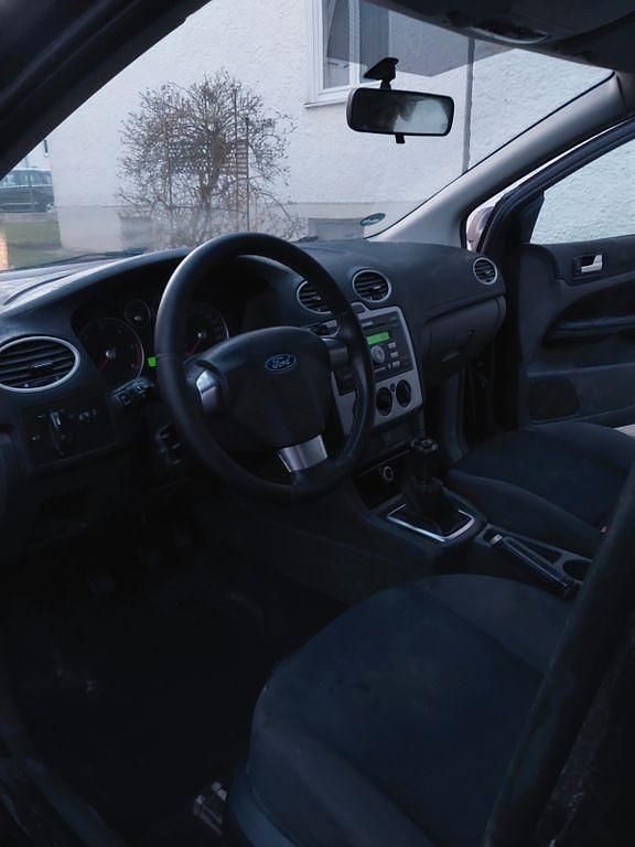 Gebraucht Ford Focus 136 PS (100 kW) 2005 Schwarz Limousine