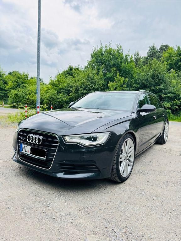 Grau Gebraucht 2011 Audi A6 S-Line Kombi | 9.500 € (Fairer Preis) - Bild 1/4