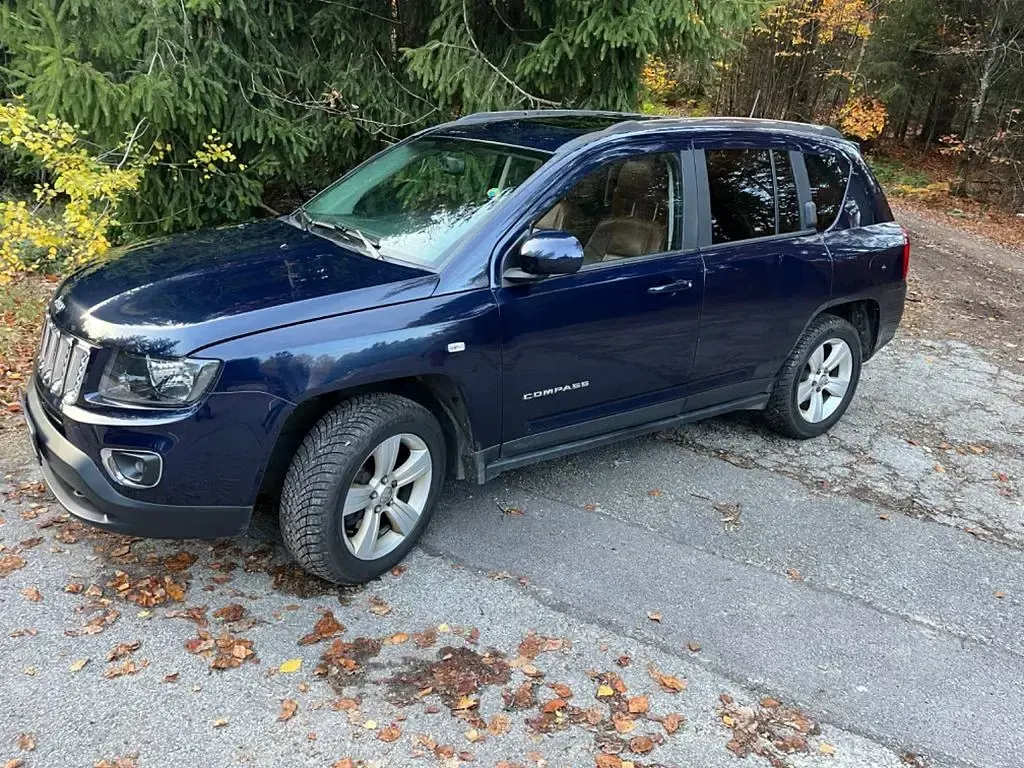 Gebraucht Jeep Compass Limited 170 PS (125 kW) 2014 Blau SUV