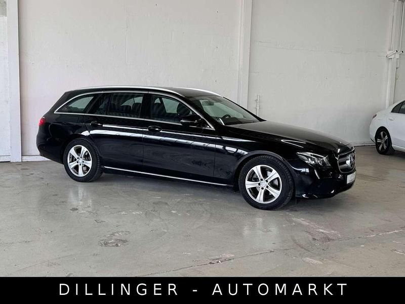 Gebraucht Mercedes E220 Avantgarde 194 PS (142 kW) 2017 Schwarz Limousine