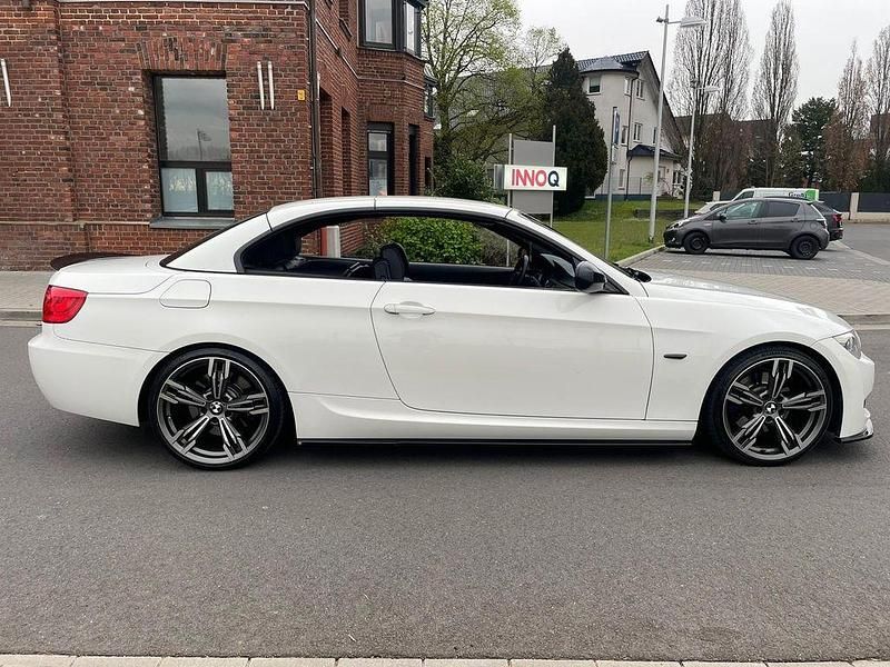 Gebraucht BMW 330 Cabriolet Performance 245 PS (180 kW) 2013 Weiß Cabrio