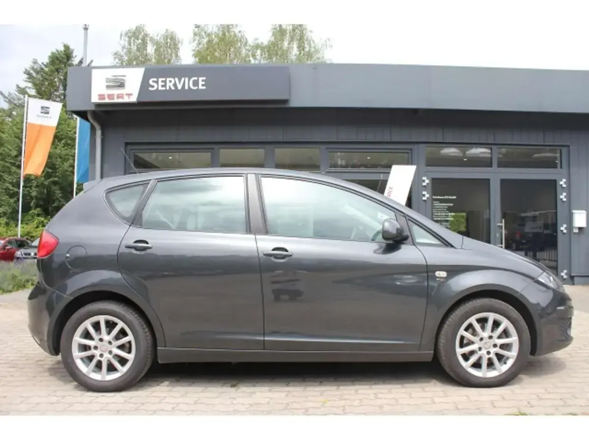 Gebraucht Seat Altea 160 PS (117 kW) 2011 Track grau Van / Kleinbus