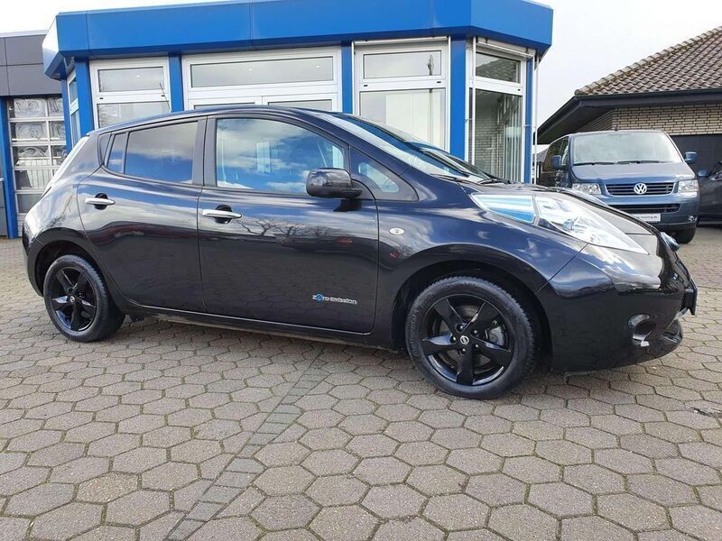 Gebraucht Nissan Leaf Black Edition 80 kW (109 PS) 2017 Schwarz Kleinwagen