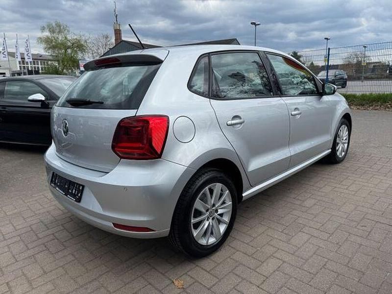 Gebraucht VW Polo Comfortline 75 PS (55 kW) 2014 Silber Kleinwagen