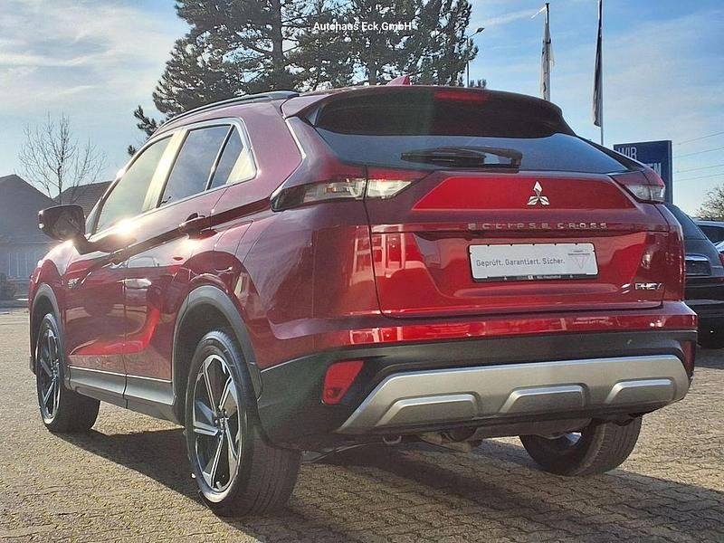 Gebraucht Mitsubishi Eclipse Cross Plus 188 PS (138 kW) 2024 Rot SUV