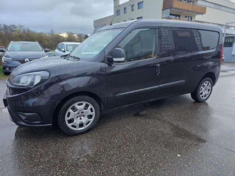 Gebraucht Fiat Doblò 101 PS (74 kW) 2019 Schwarz Van / Kleinbus