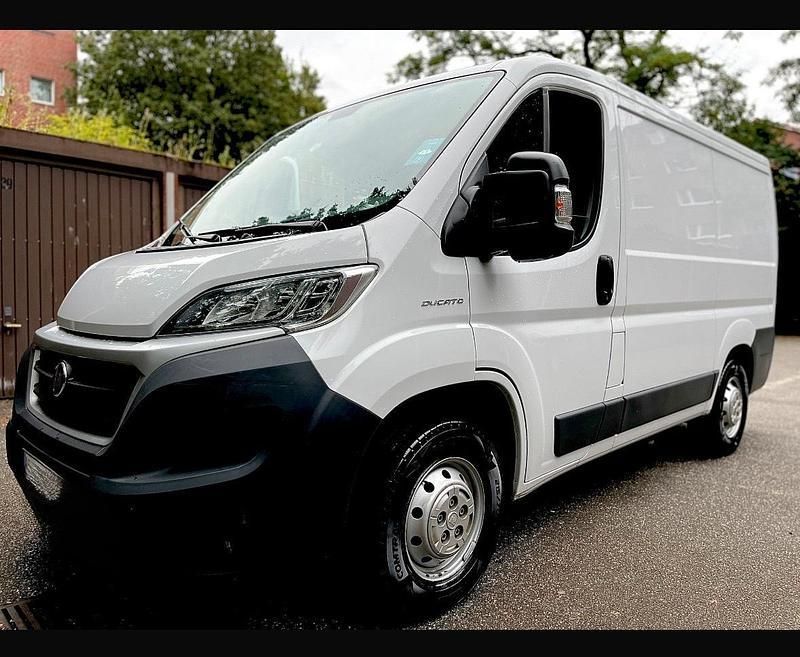 Weiß Gebraucht 2018 Fiat Ducato Van | 18.500 € (Etwas zu teuer) - Bild 1/4