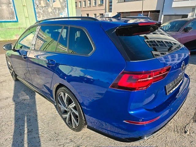 Gebraucht VW Golf VIII R-line 190 PS (139 kW) 2022 Lapiz blue Kombi