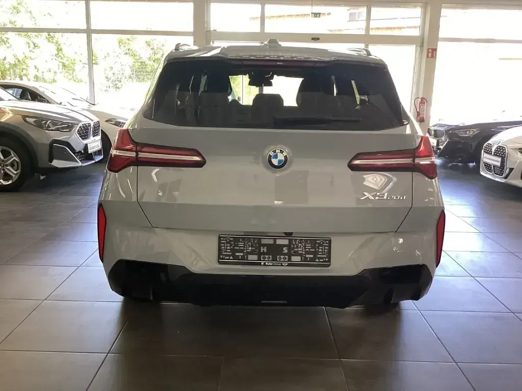 Gebraucht BMW X3 M Sport 197 PS (144 kW) 2025 Brooklyn grau metallic SUV