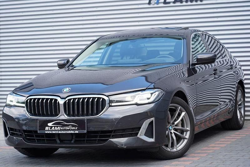 Grau Gebraucht 2023 BMW 530 Luxury Line Limousine | 38.999 € (Superpreis) - Bild 1/4