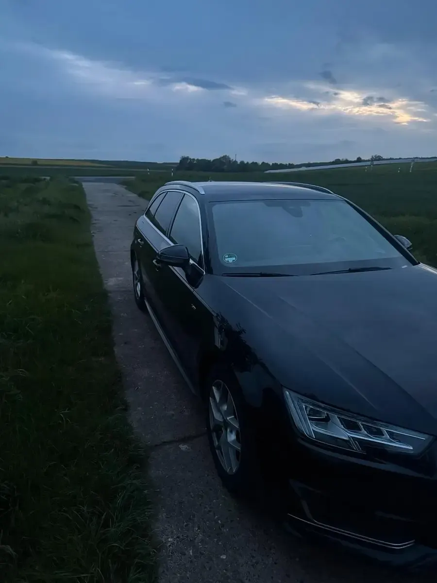Gebraucht Audi A4 S-Line 150 PS (110 kW) 2018 Schwarz Kombi