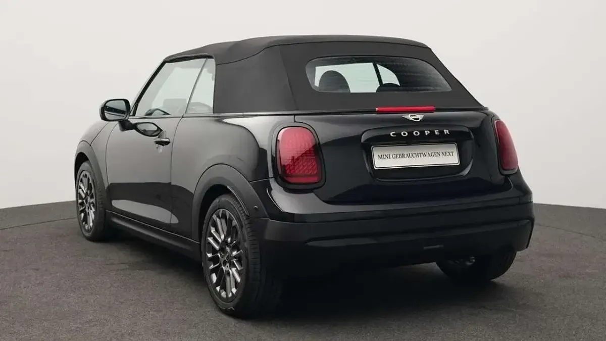 Gebraucht Mini Cooper Cabriolet Classic 163 PS (119 kW) 2025 Schwarz Cabrio