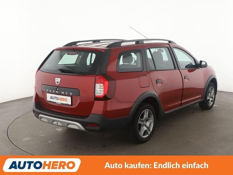 Gebraucht Dacia Logan MCV Stepway 90 PS (66 kW) 2019 Rot Limousine