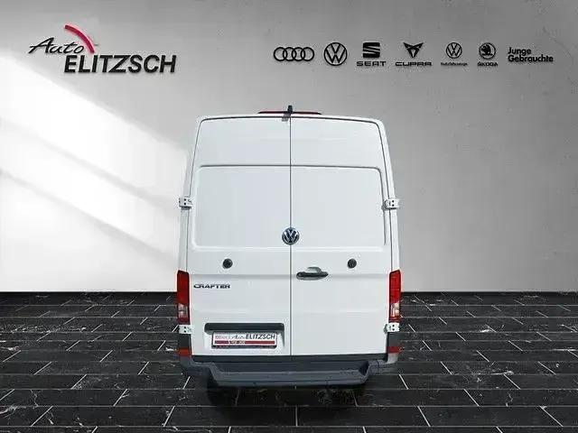 Gebraucht VW Crafter 140 PS (102 kW) 2023 Candyweiß Van