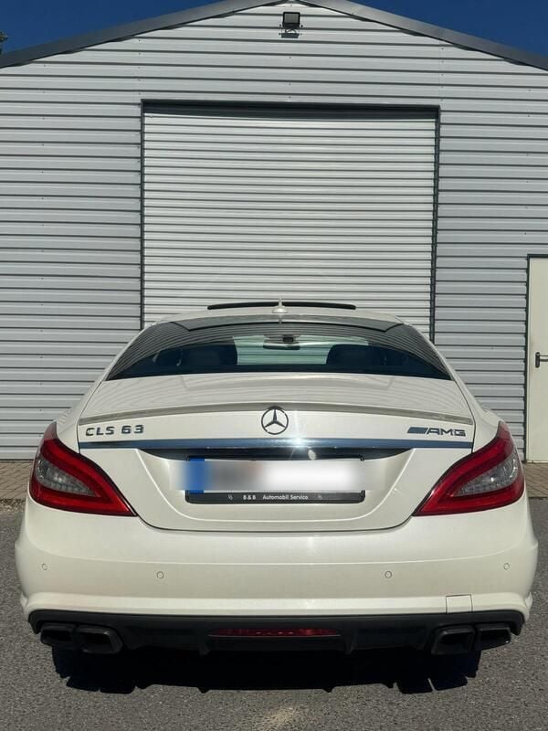 Weiß Gebraucht 2012 Mercedes CLS63 AMG AMG Coupé | 25.799 € - Bild 1/4