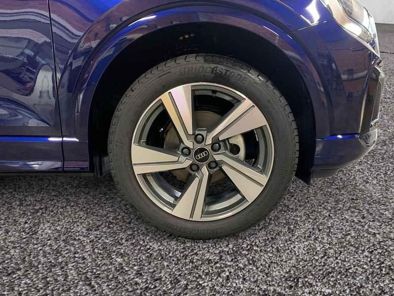Neu Audi Q2 Advanced Plus 150 PS (110 kW) 2025 Blau SUV