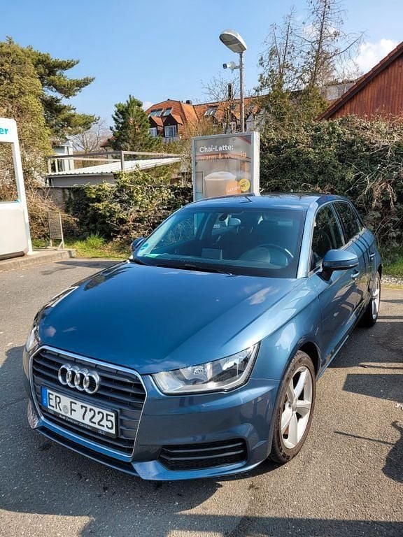 Gebraucht Audi A1 Sportback Design 125 PS (91 kW) 2015 Blau Kleinwagen