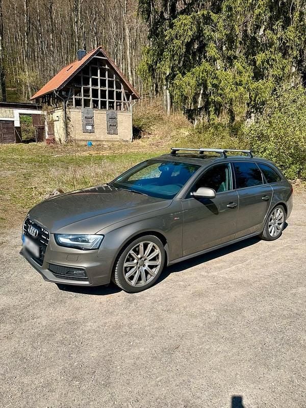 Gebraucht Audi A4 S-line plus 211 PS (155 kW) 2013 Grau Kombi