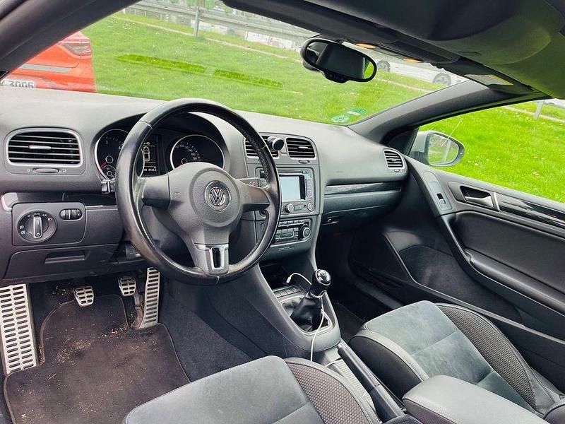 Gebraucht VW Golf Cabriolet 105 PS (77 kW) 2012 Grau Cabrio