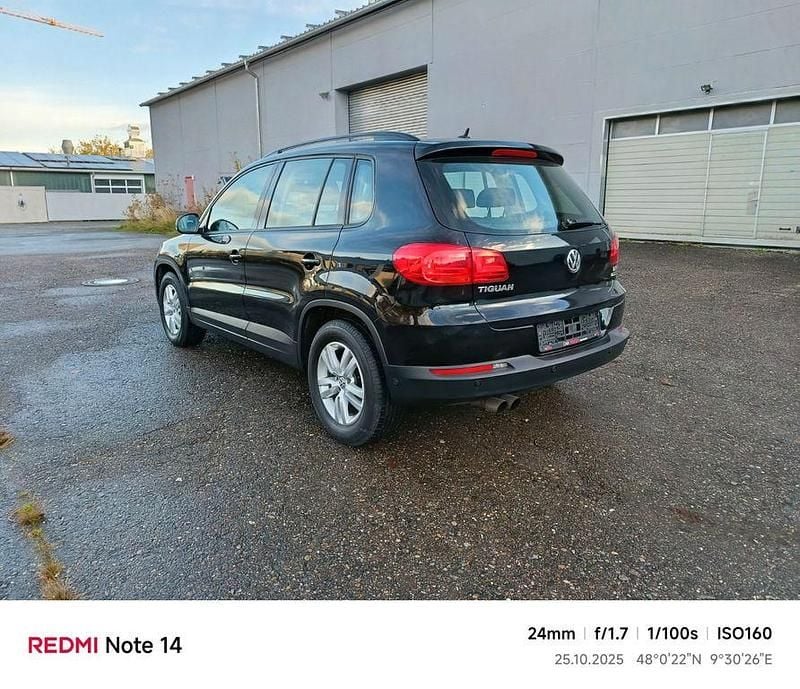 Gebraucht VW Tiguan Trendline 122 PS (89 kW) 2015 Schwarz SUV
