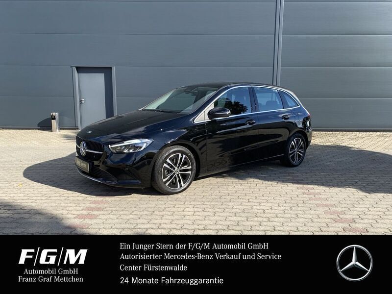 Unilack nachtschwarz Gebraucht 2023 Mercedes B220 Progressive Van / Kleinbus | 32.770 € (Fairer Preis) - Bild 1/4