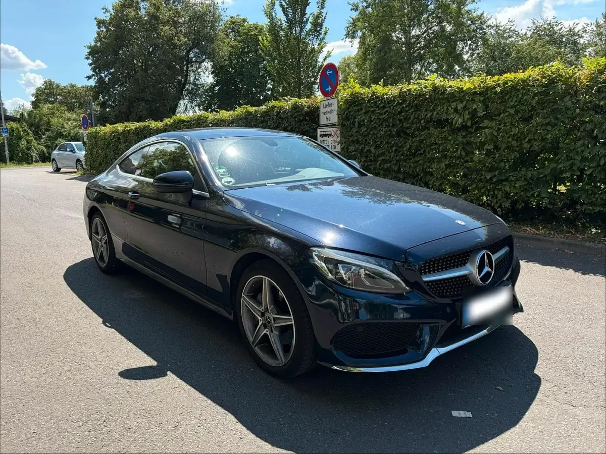 Gebraucht Mercedes C200 AMG 184 PS (135 kW) 2017 Blau Coupé