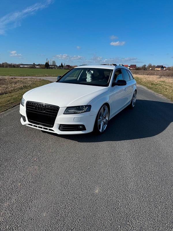 Gebraucht Audi A4 143 PS (105 kW) 2011 Weiß Kombi