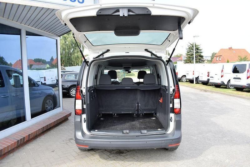 Gebraucht VW Caddy 122 PS (89 kW) 2022 Weiß Van / Kleinbus