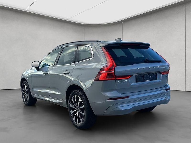 Gebraucht Volvo XC60 Core 250 PS (183 kW) 2024 Grau SUV