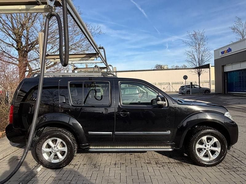 Gebraucht Nissan Pathfinder 231 PS (169 kW) 2015 Schwarz SUV