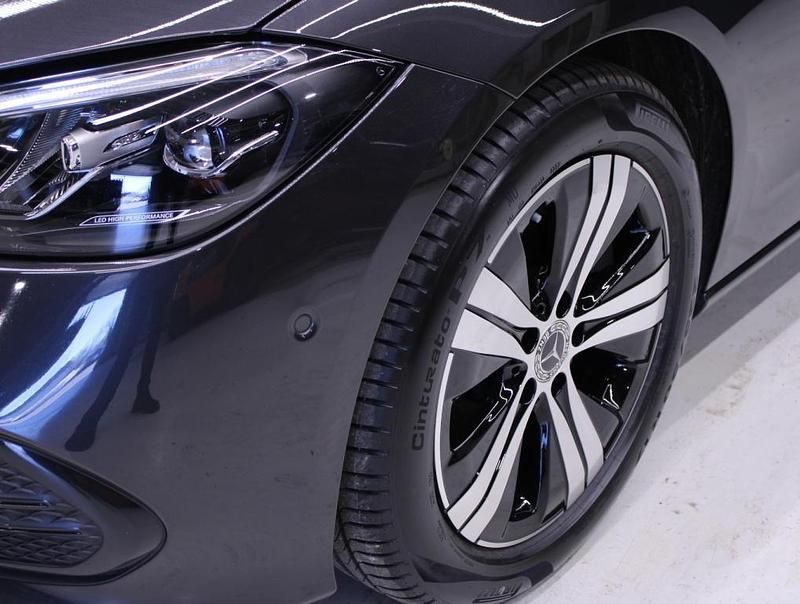 Gebraucht Mercedes C220 Avantgarde 197 PS (144 kW) 2024 Grau Kombi