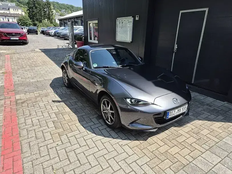 Neu Mazda MX5 Exclusive-Line 132 PS (97 kW) 2026 Grau Cabrio