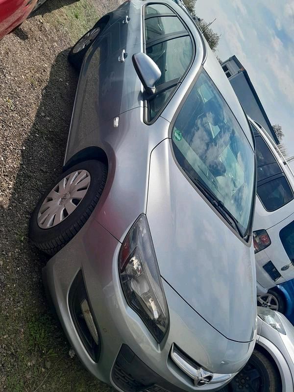 Gebraucht Opel Astra 2014 Grau Kombi