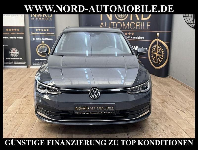 Gebraucht VW Golf VIII Active 150 PS (110 kW) 2023 Delfingrau metallic (metallic) Limousine