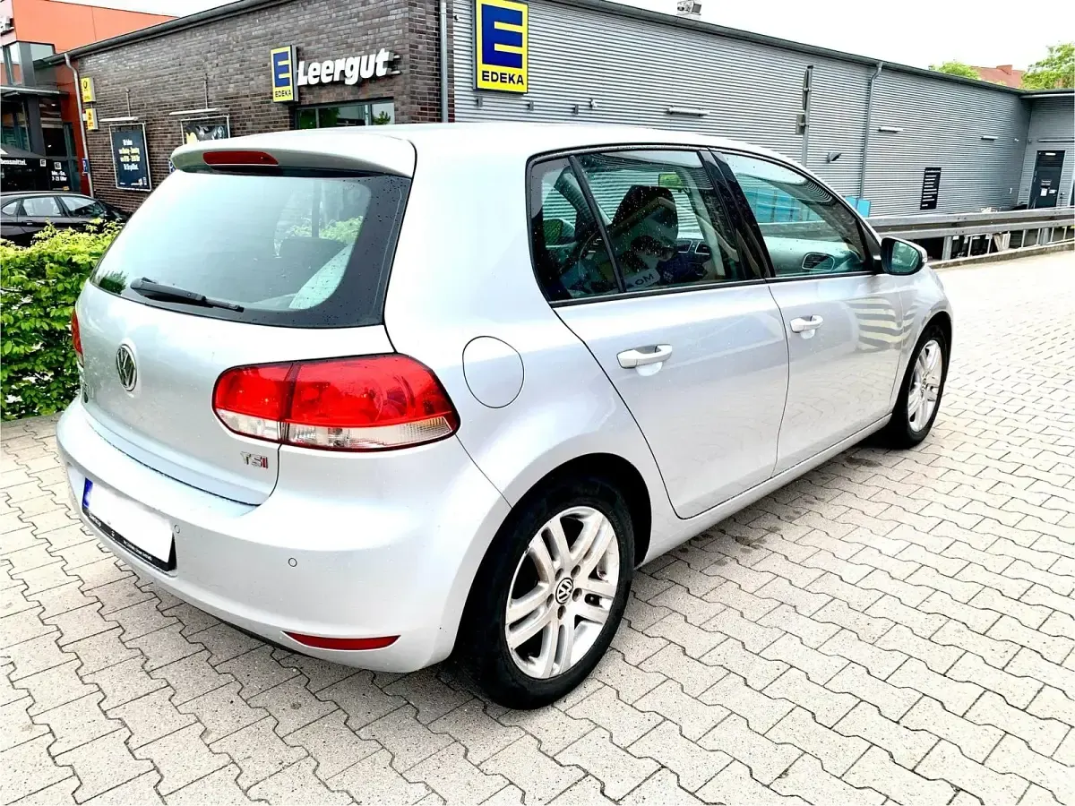 Gebraucht VW Golf VI 122 PS (89 kW) 2010 Silber Kleinwagen