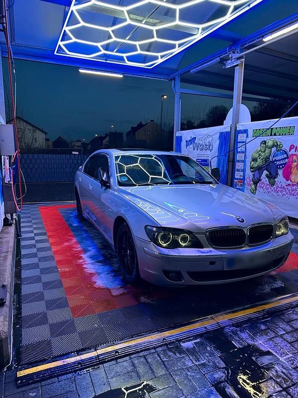 Gebraucht BMW 730 235 PS (172 kW) 2006 Grau Limousine