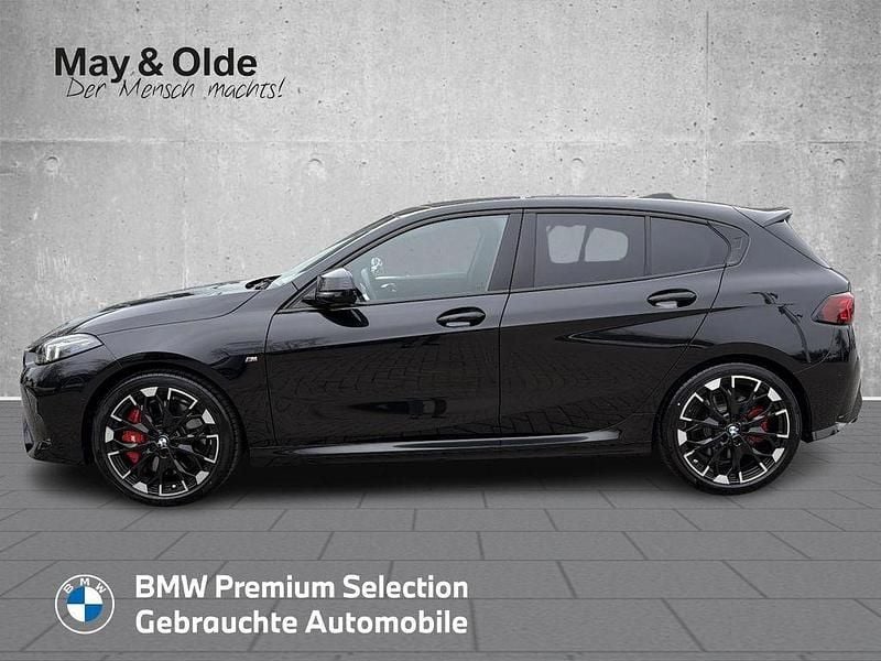 Gebraucht BMW M135 Performance 300 PS (220 kW) 2025 Schwarz Kleinwagen