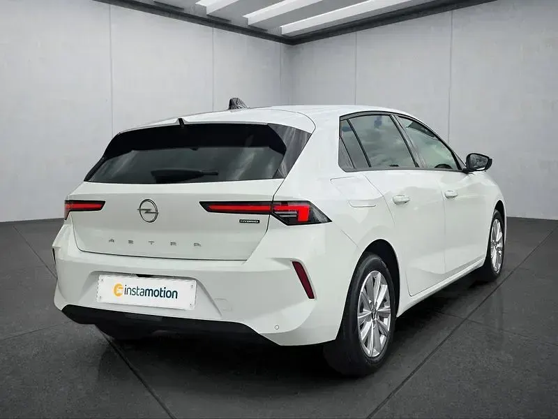 Neu Opel Astra Edition 145 PS (106 kW) 2026 Weiß Limousine