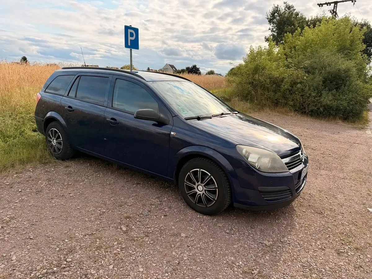 Gebraucht Opel Astra 102 PS (75 kW) 2006 Blau Kombi