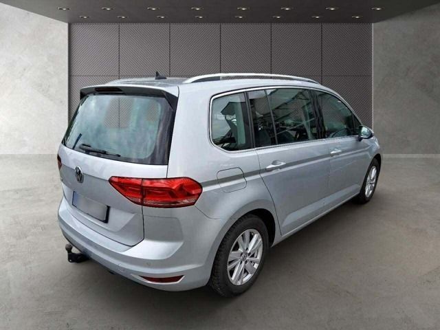 Gebraucht VW Touran Highline 150 PS (110 kW) 2019 Silber Van / Kleinbus