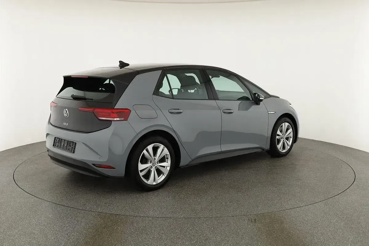 Gebraucht VW ID.3 Pro Performance 150 kW (204 PS) 2021 Mondsteingrau/ dach schwarz Kleinwagen