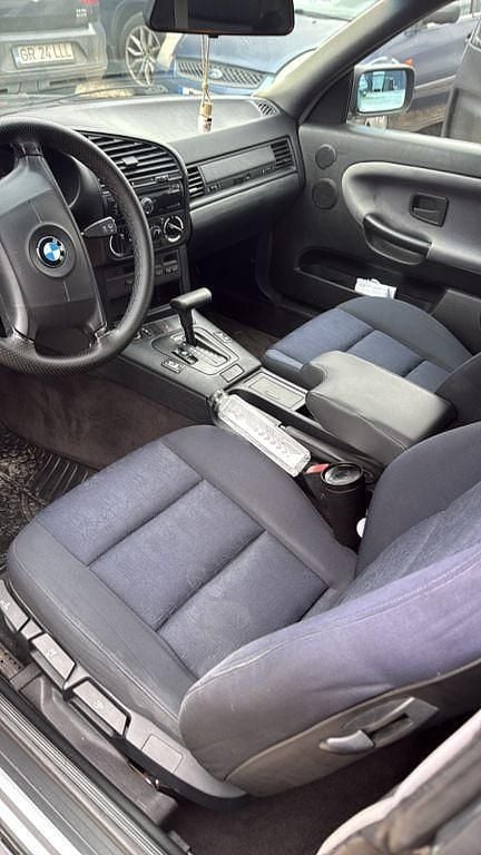 Second-hand BMW 320 150 CP (110 kW) 1994 Negru Cabrio